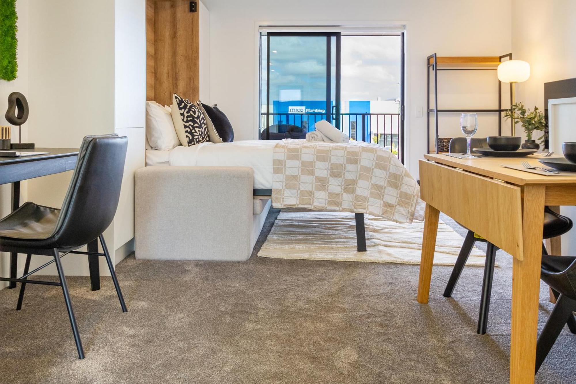Prime Locale: Studio With Balcony Christchurch Exterior photo